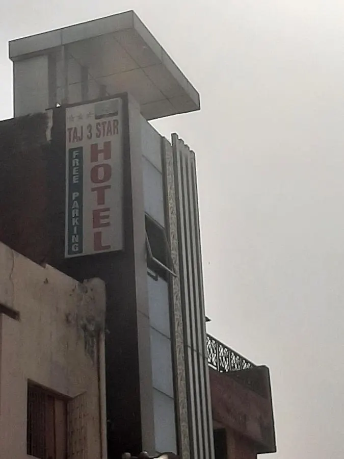 Taj 3 Start Hotel Agra