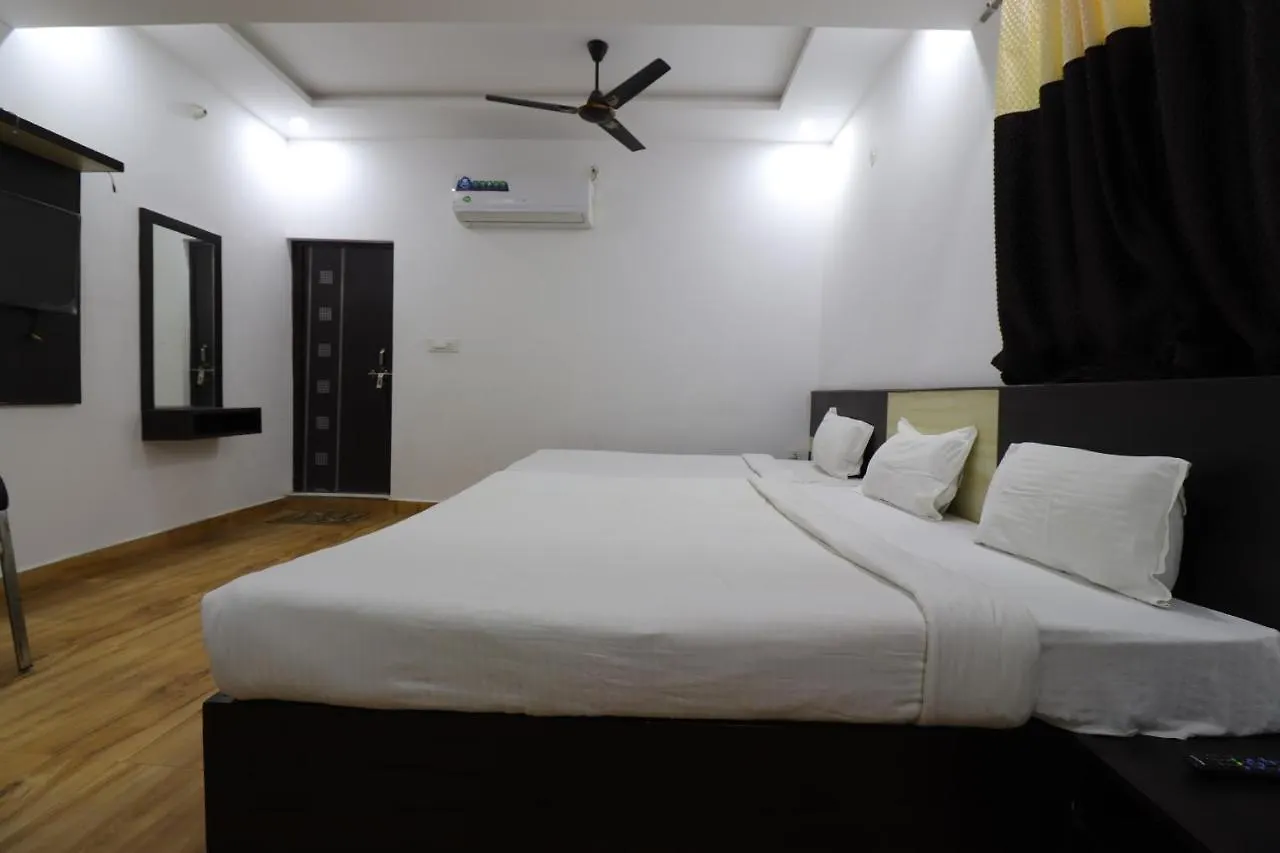 Taj 3 Start Hotel Agra  Agra (Uttar Pradesh)